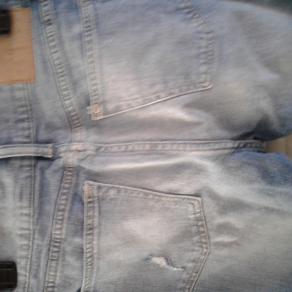 Mens Distressed Jeand - Picture 5 of 6
